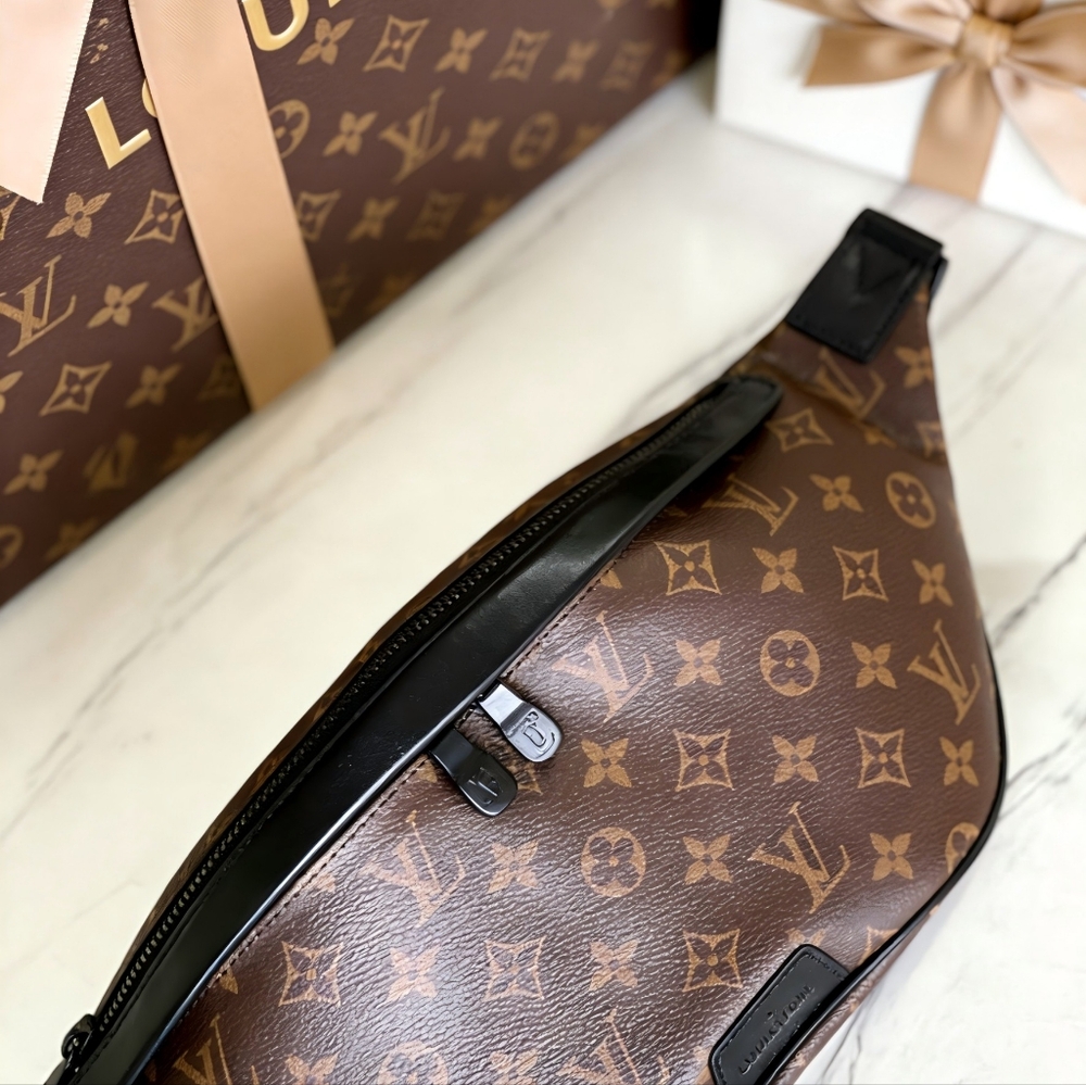 <AUTHENTIC>Louis Vuitton Waist Bag in Brown Leather - Picture 4 of 6